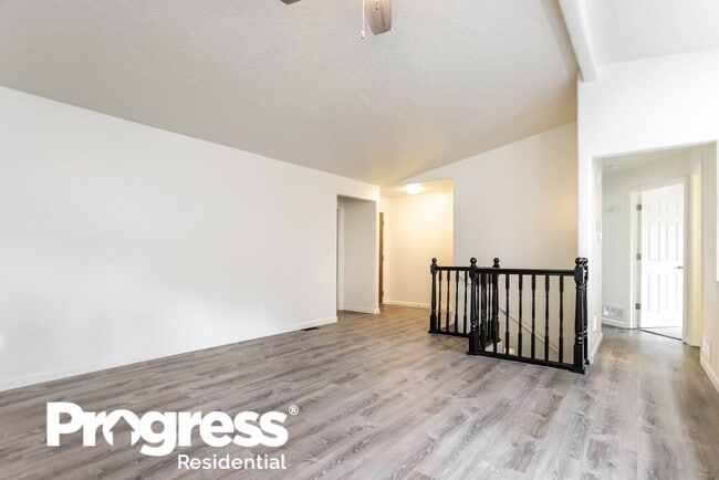 Building Photo - 8480 S Upham Way