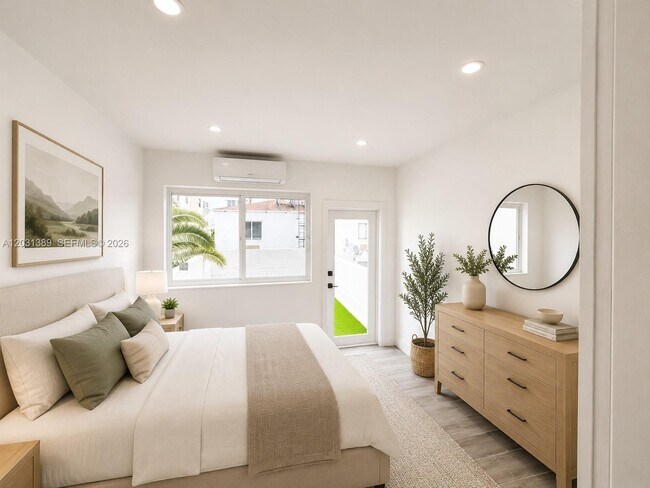Foto del edificio - 7735 Byron Ave
