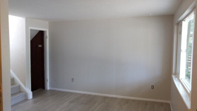 Foto del edificio - AMAZING 3 Bed 2 Bath Townhome in Lafayette- Available August 10th