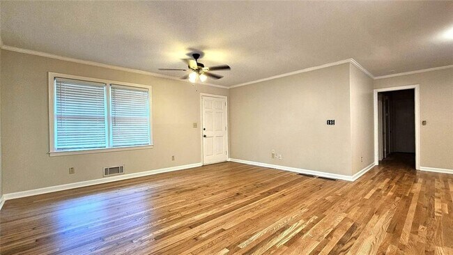 Foto del edificio - 1275 Pine Valley Ct