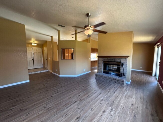 Foto del edificio - 1505 Havasu Dr