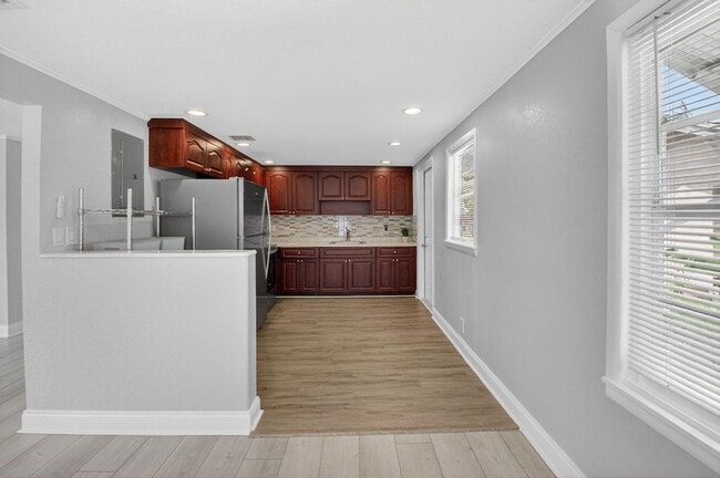 Photo - 239 NW 6th Ave House