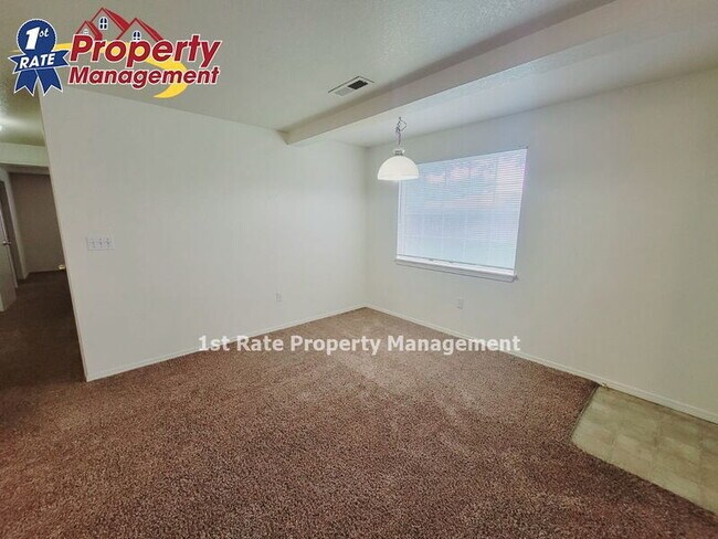 Foto del edificio - 2183 S Stephen Ave