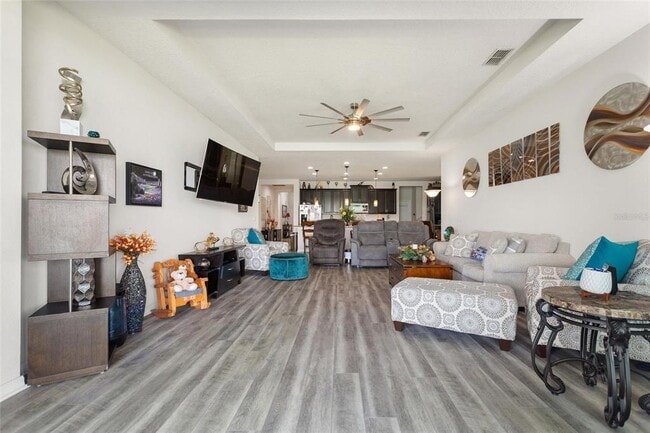 Building Photo - 585 Blue Cypress Dr