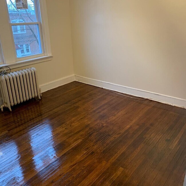 Foto del edificio - 6335 Magnolia St