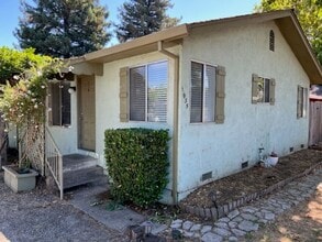 Building Photo - 1925-1935 Yountville Cross Rd
