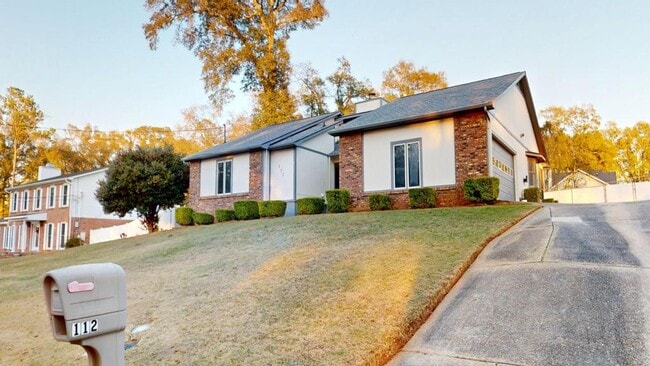 Building Photo - 112 Oakland Dr