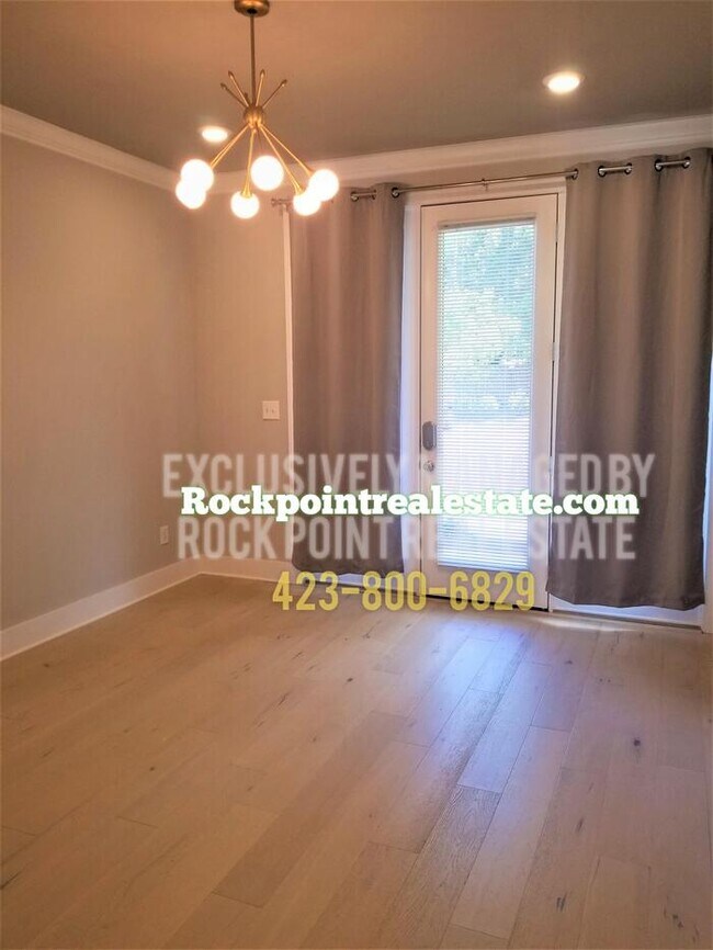 Building Photo - 410 Ziegler St