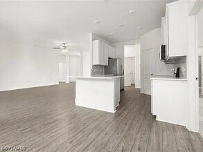 Building Photo - 209 SE 26th Terrace Building Photo - 209 SE 26th Terrace