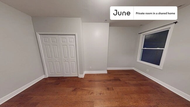 Foto del edificio - Room in Shared 3 bed/1.5 bath home