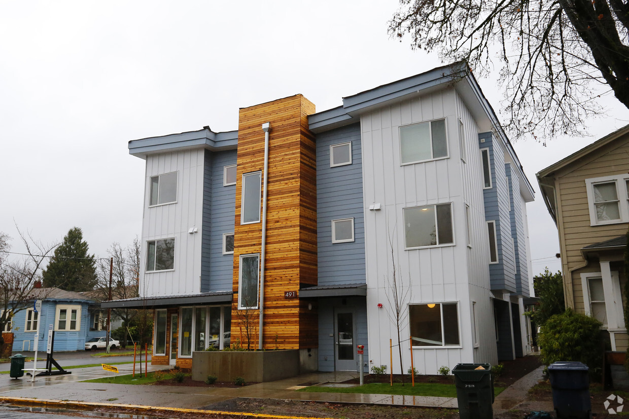 Building Photo - Granite Apartments