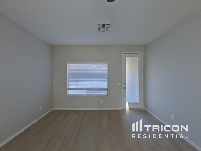 Foto del edificio - 7215 S 38th Dr