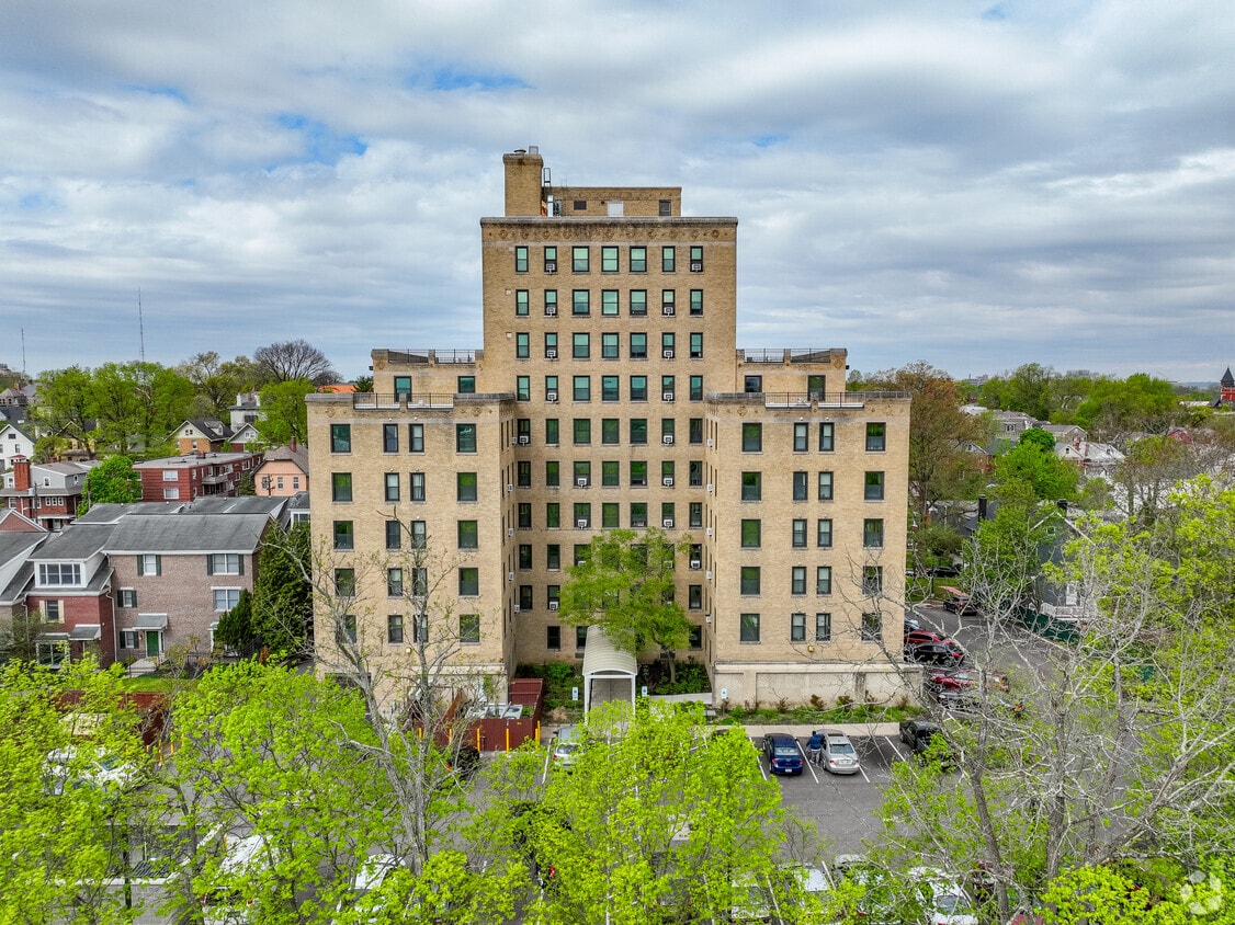 Building Photo - The Riverview