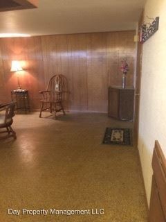 Building Photo - 1801 Silvercrest Dr