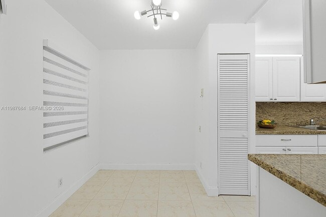Building Photo - 1351 SW 125th Ave