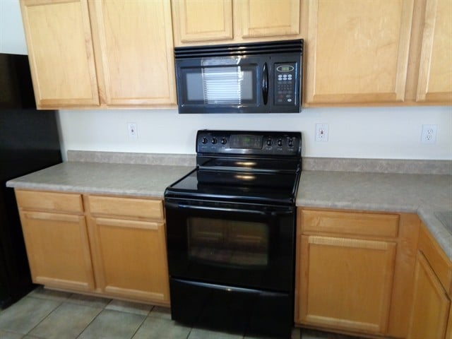 Foto del edificio - 8057 W Hatcher Rd