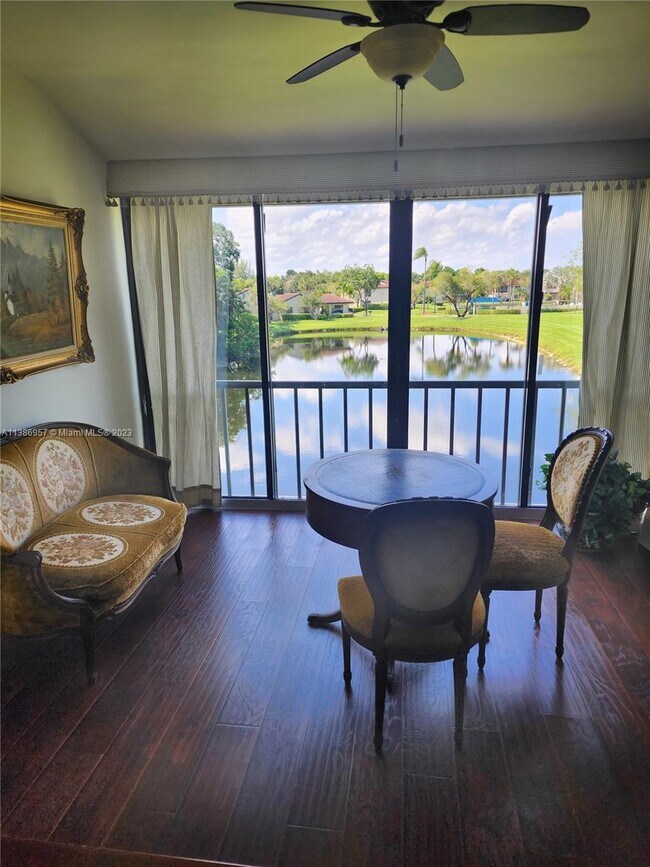 8460 Casa Del Lago Unit H, Boca Raton, FL 33433 Condo for Rent in