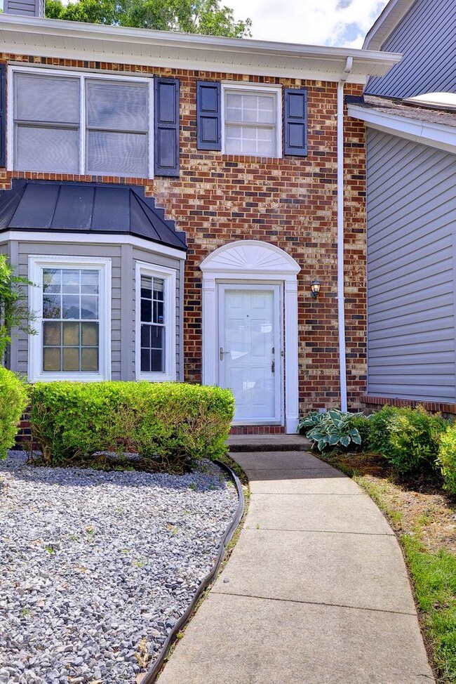 Foto del edificio - Grafton Woods Townhome.