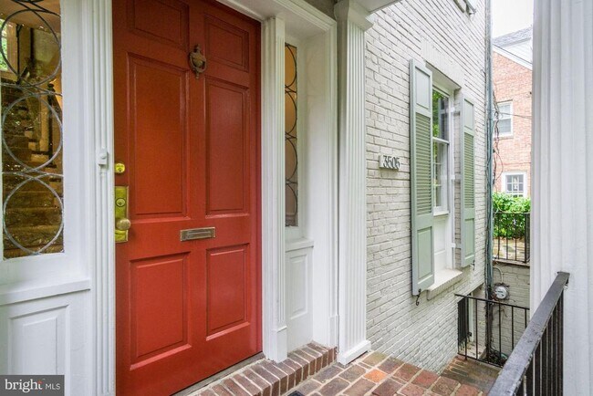 Foto del edificio - 3505 Springland Ln NW