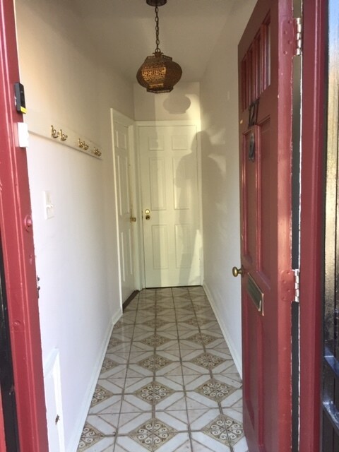 pasillo principal - 727 6th St SE