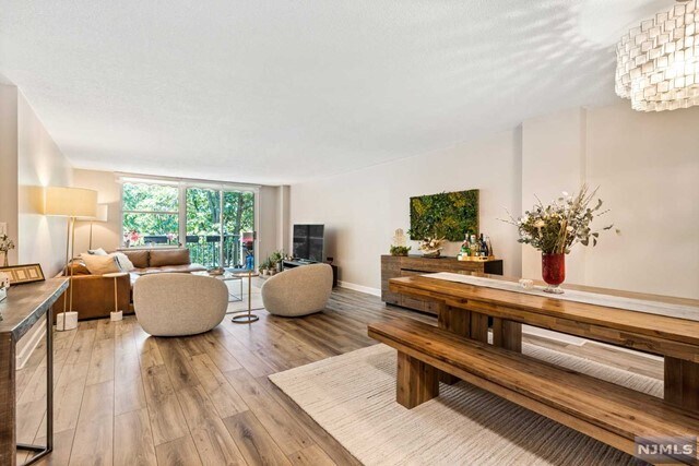 Foto del edificio - 200 Grand Cove Way