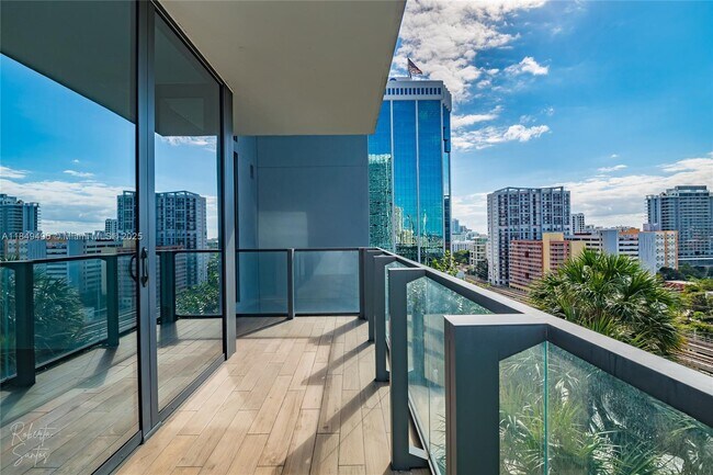 Foto del edificio - 88 SW 7th St