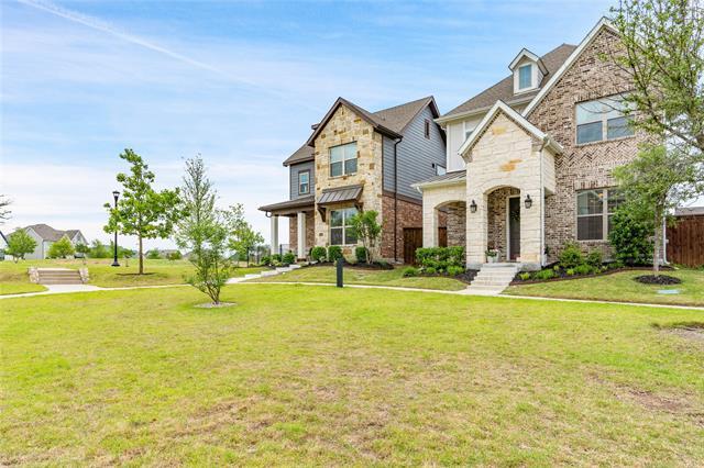 Building Photo - 1816 Roundtree Cir W