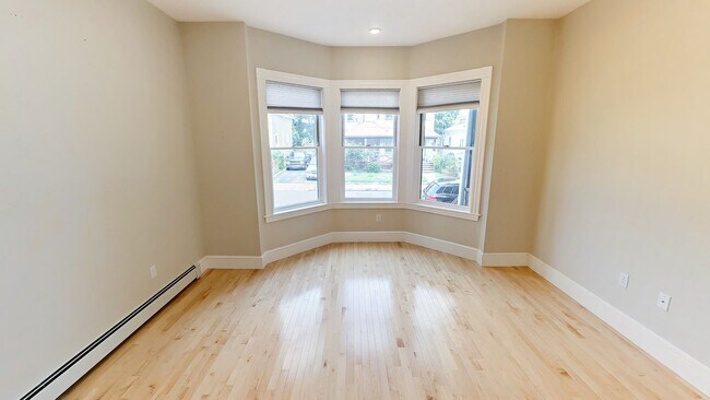 Building Photo - NICE, RENOVATED ALLSTON 1 BED FOR JANUARY 1ST!!