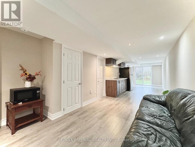 Building Photo - 57 Collin Ct