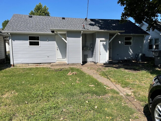 Building Photo - 1615 Lawton Ave