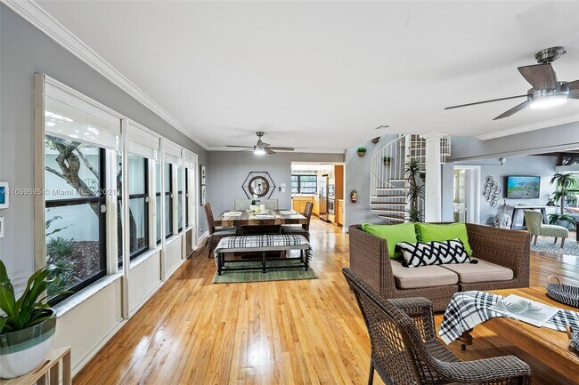 Foto del edificio - 1524 NE 18th Ave