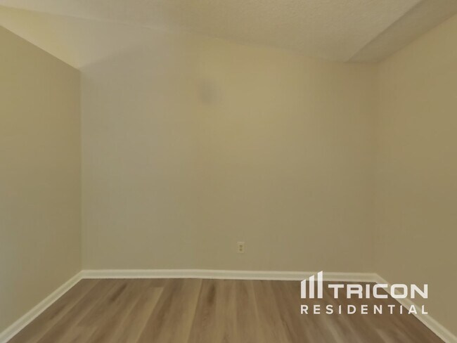Foto del edificio - 985 Harbourne St
