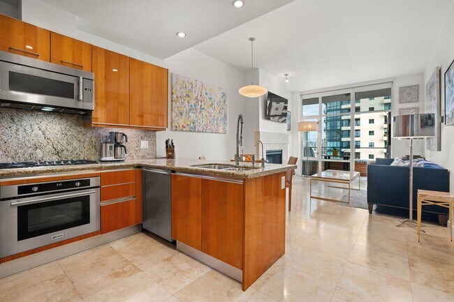 Building Photo - Elegant Marina District 1 Bedroom at Pinna...