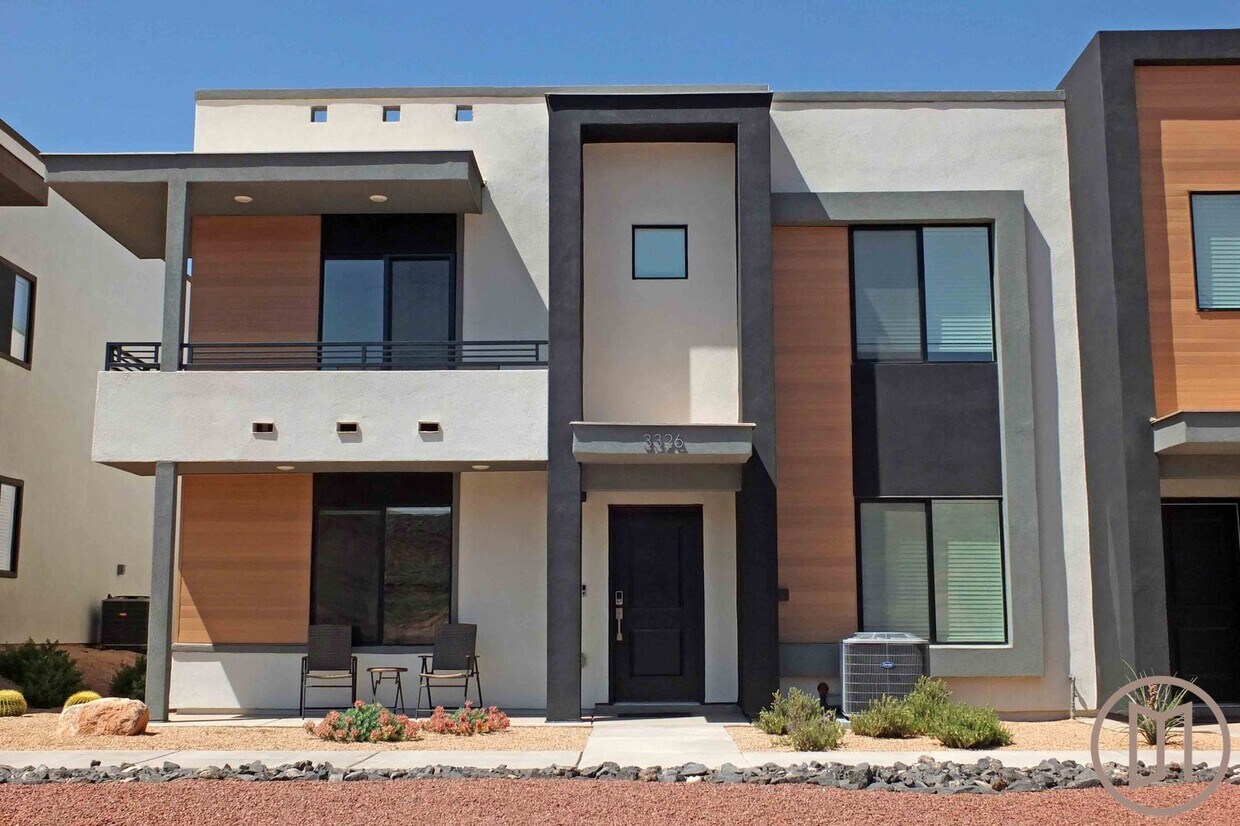 Foto principal - DIRECTLY ACROSS FROM THE AMMENITIES!