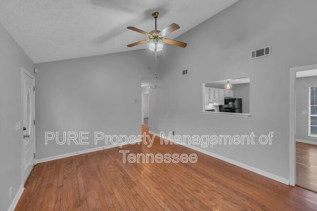 Building Photo - 1003 Willowbank Ct