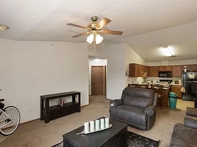 Foto del edificio - 627 Kimberlite St