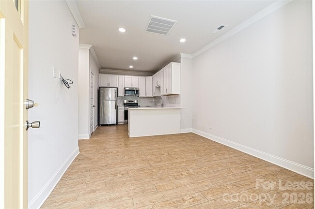 Building Photo - 1714 Club Rd