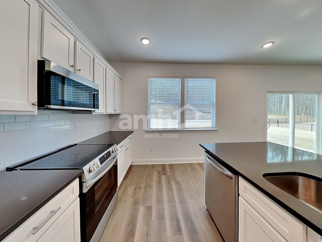 Building Photo - 29 Sapling Way