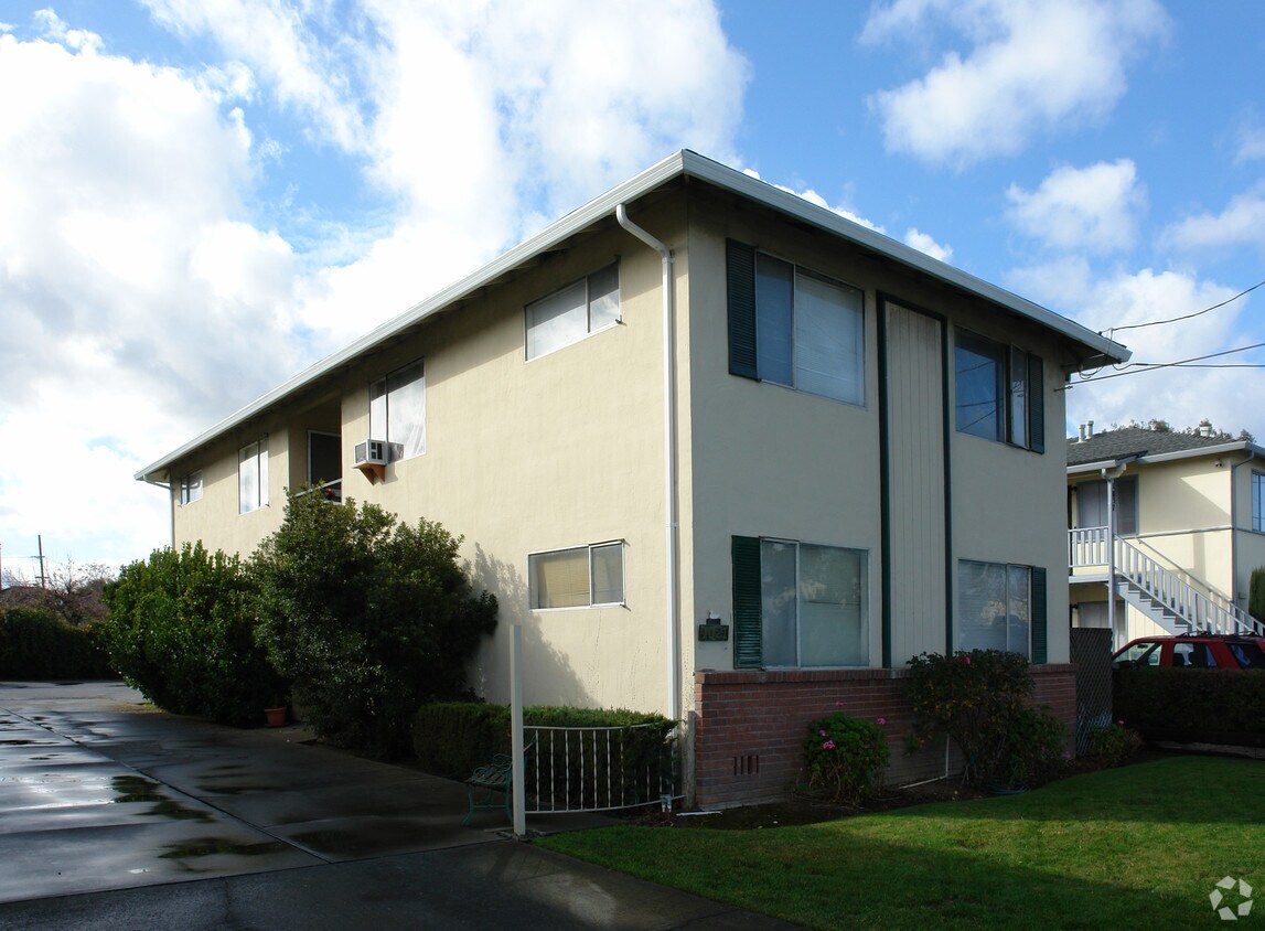 Foto principal - 1021 N 7th St