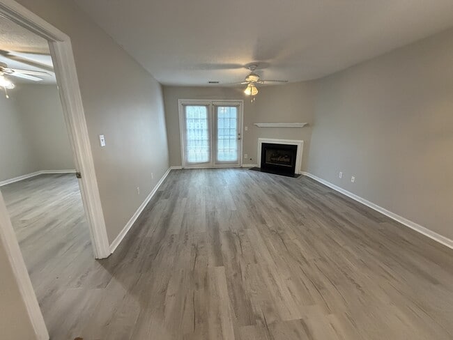 Building Photo - 220 Deer Hound Trail