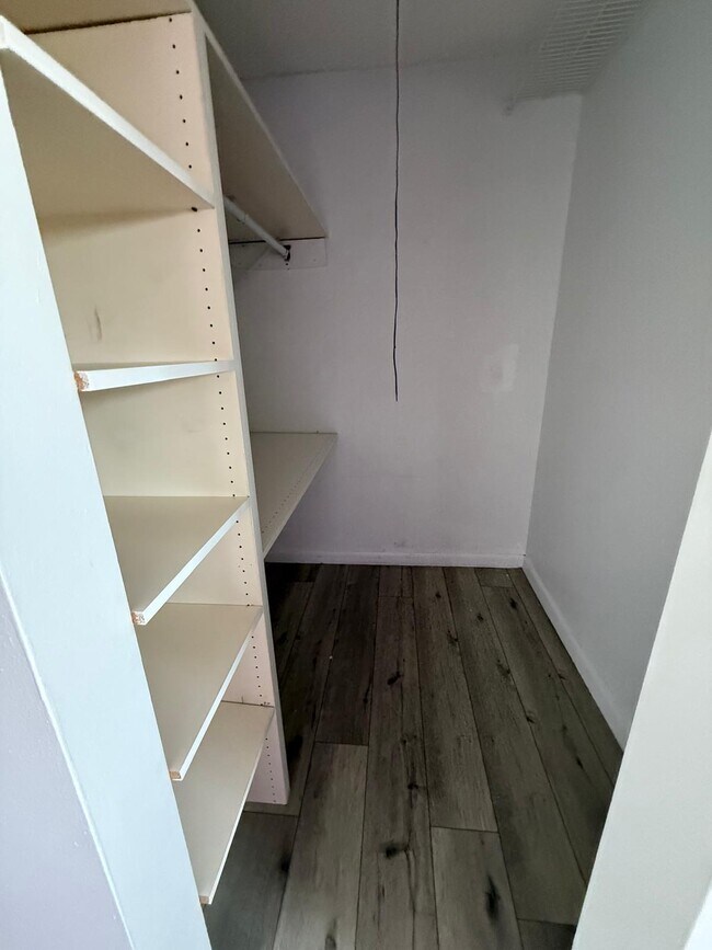 Foto del edificio - 5737 Blueberry Ct