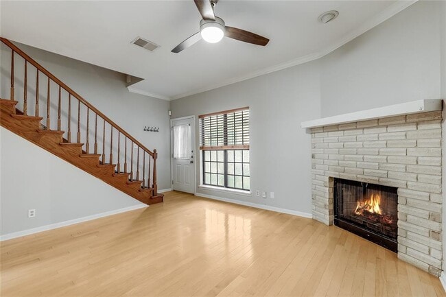 Building Photo - 1307 Kinney Ave