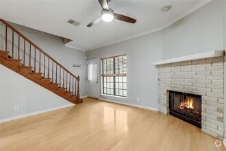 Building Photo - 1307 Kinney Ave