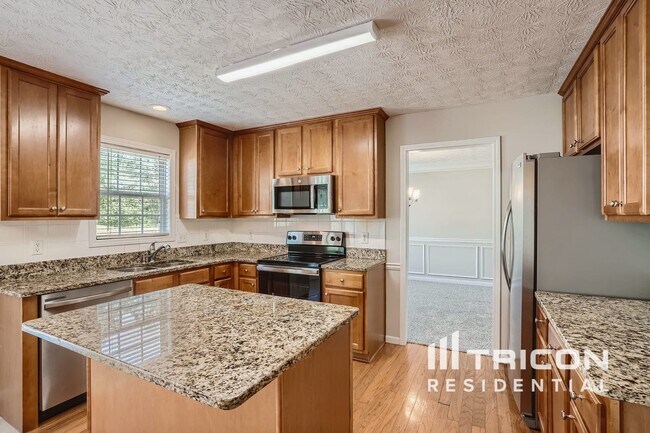 Foto del edificio - 1230 Webb Farm Ln