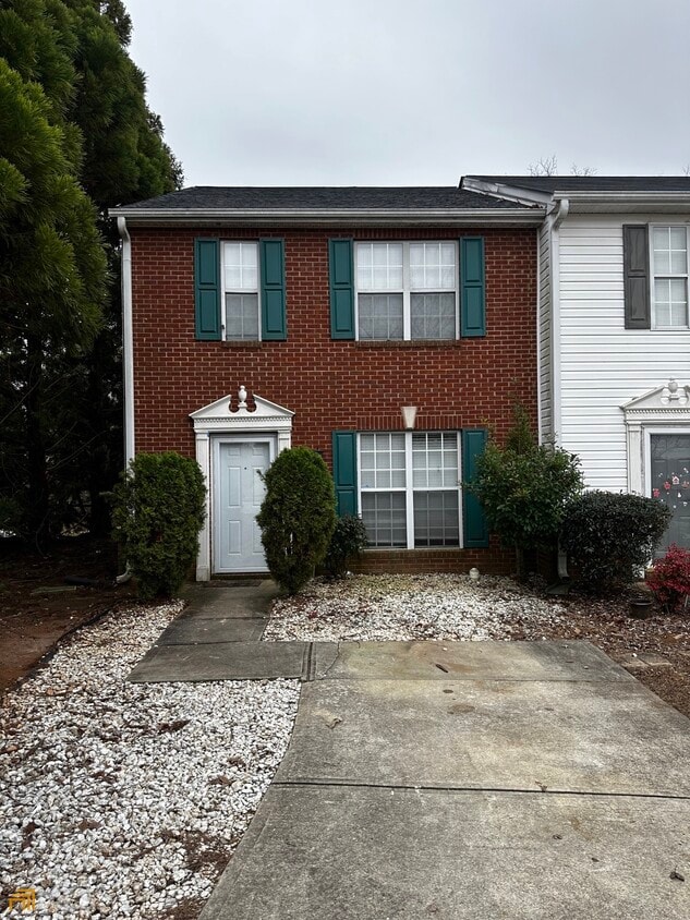 1294 Hollenbeck Ln, Riverdale, GA 30296 Townhome Rentals in Riverdale GA