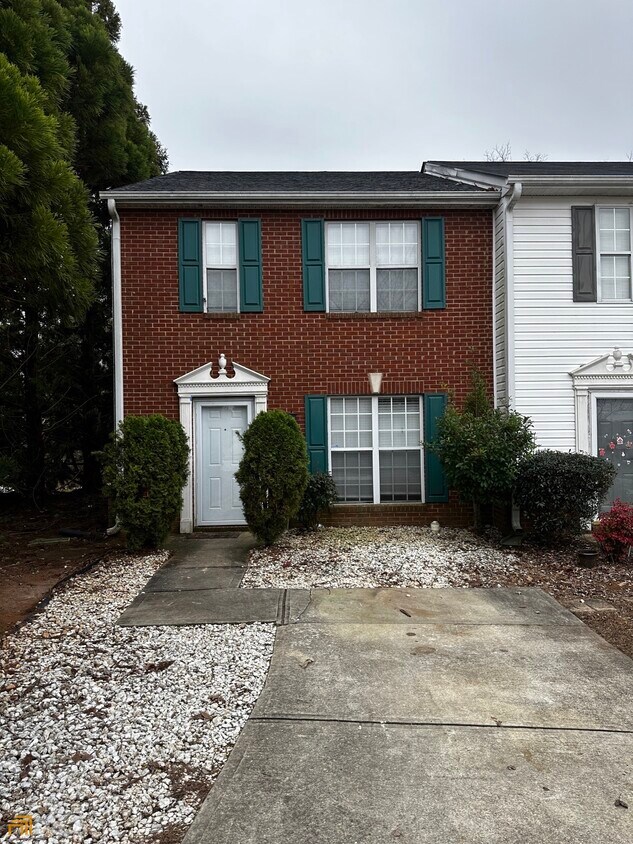 1294 Hollenbeck Ln, Riverdale, GA 30296 Townhome Rentals in Riverdale