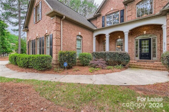 Building Photo - 8919 Radford Ct