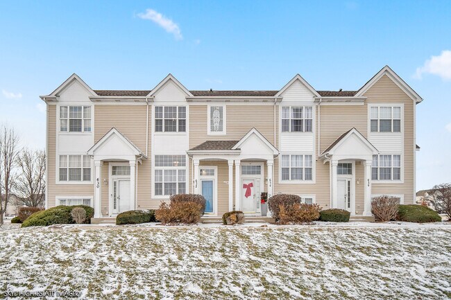 Building Photo - 632 Spring Leaf Dr