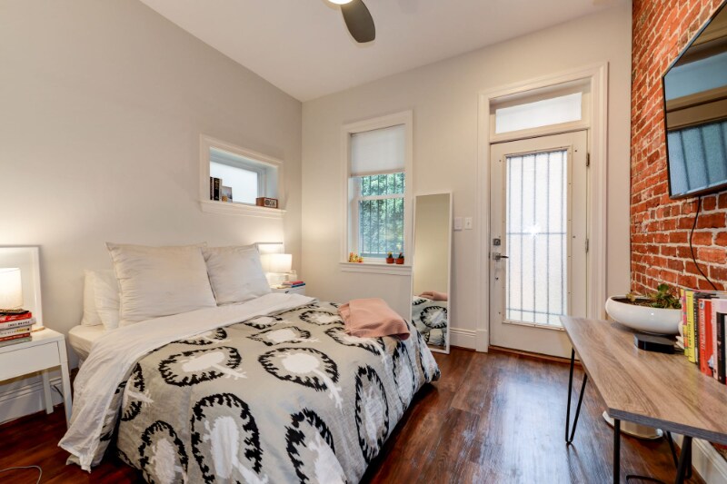 Primary Photo - 2906 13th St NW