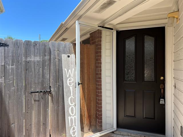 Building Photo - 5013 Hearthcrest Dr